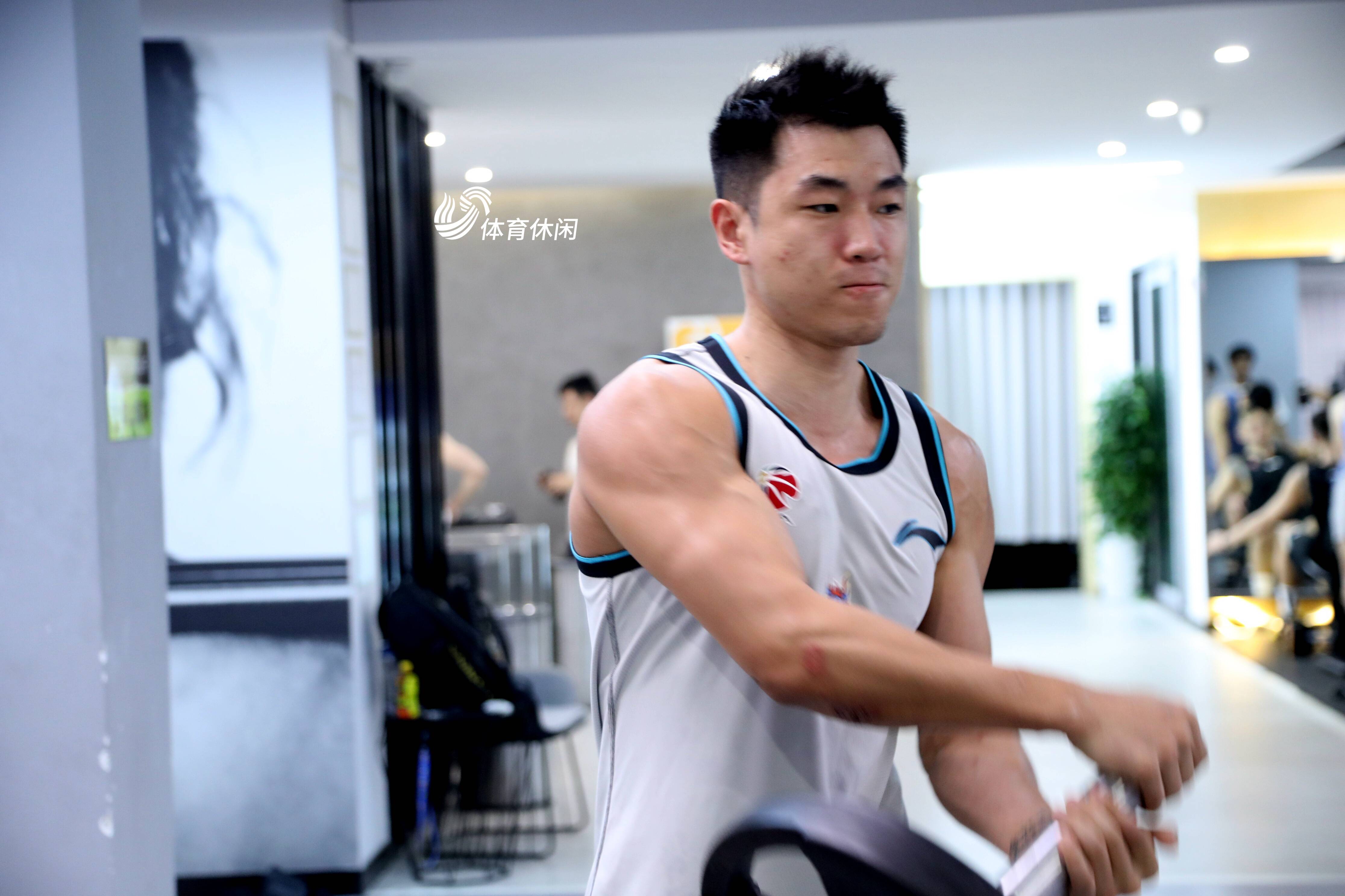 山东男篮备战对抗福建队，全队精神抖擞(山东男篮备战对抗福建队,全队精神抖擞了吗)